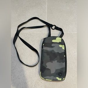 Lululemon cross body phone case and wallet